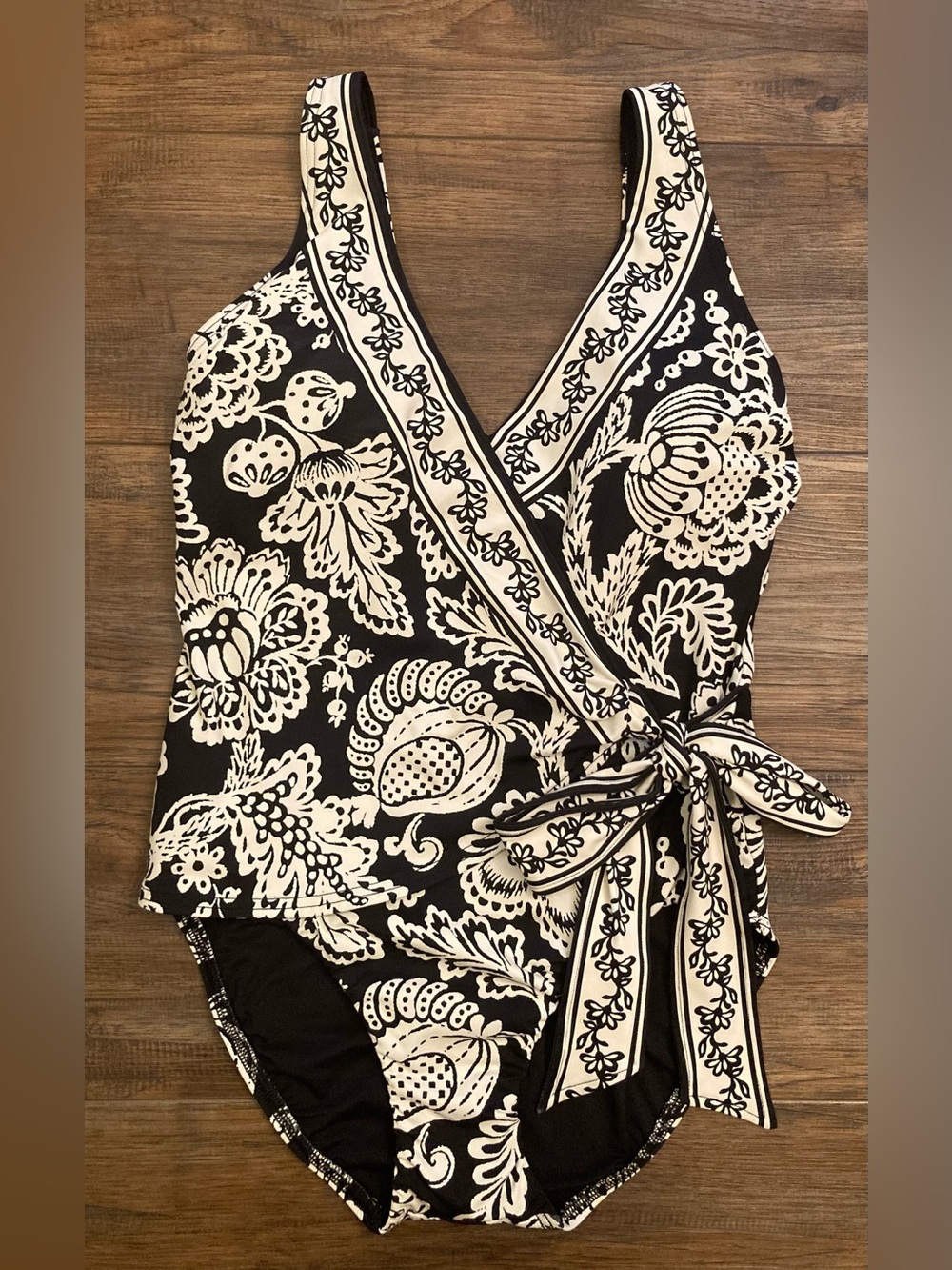 NWOT Women’s Land’s End One Piece Swimsuit